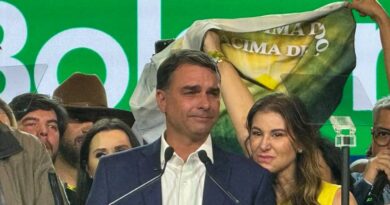 PL oficializa candidatura de Flávio Bolsonaro à Presidência.