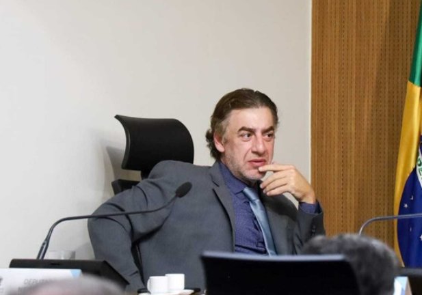Ex-deputado estadual Neno Razuk é preso por entrada ilegal na Bolívia.